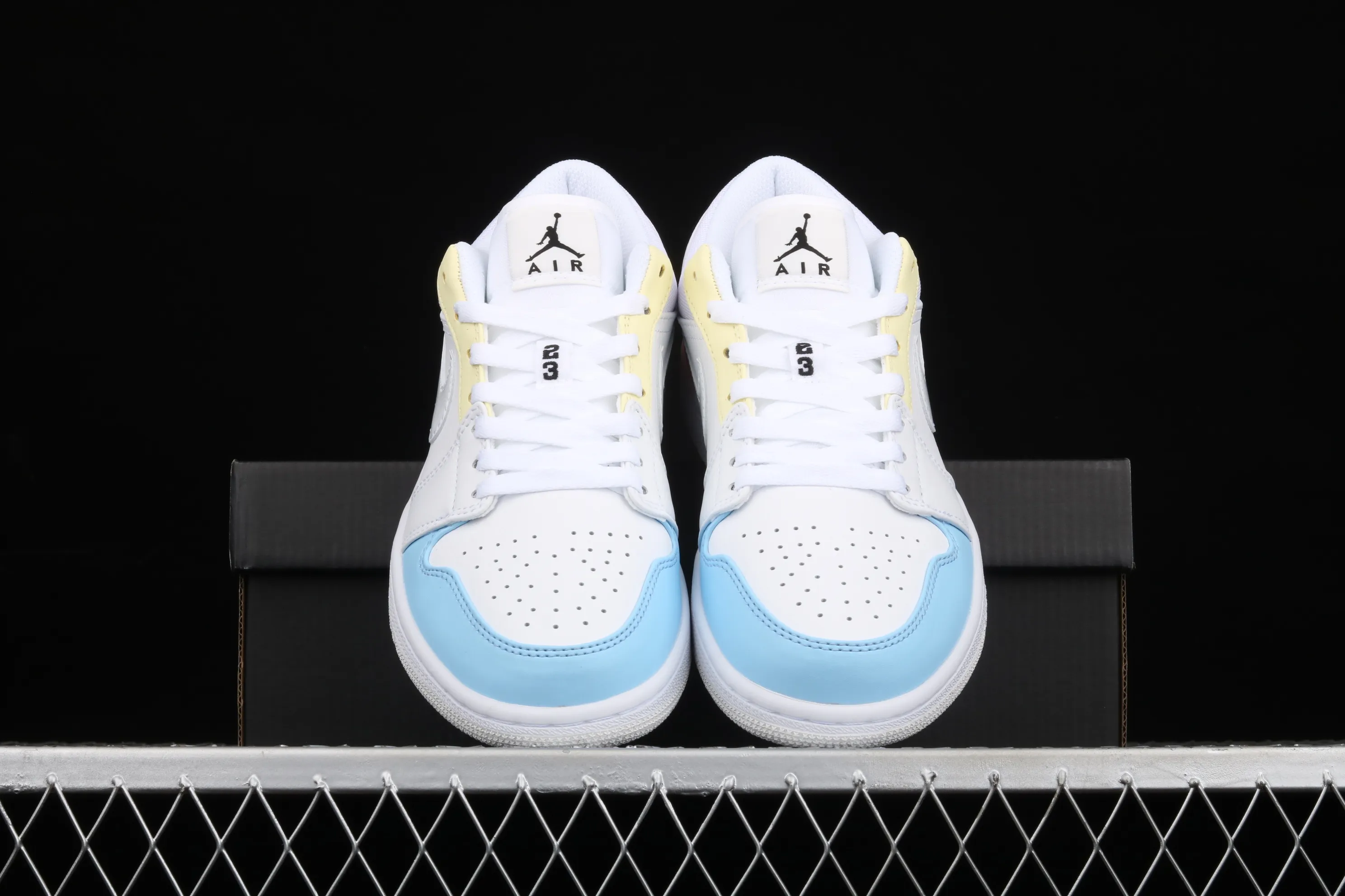 All categories Air Jordan Jordan series basketball shoes Air Jordan 1 Low Air Jordan 1 Low AJ1 Joe 1 low-top cultural basketball shoes DJ6909-100